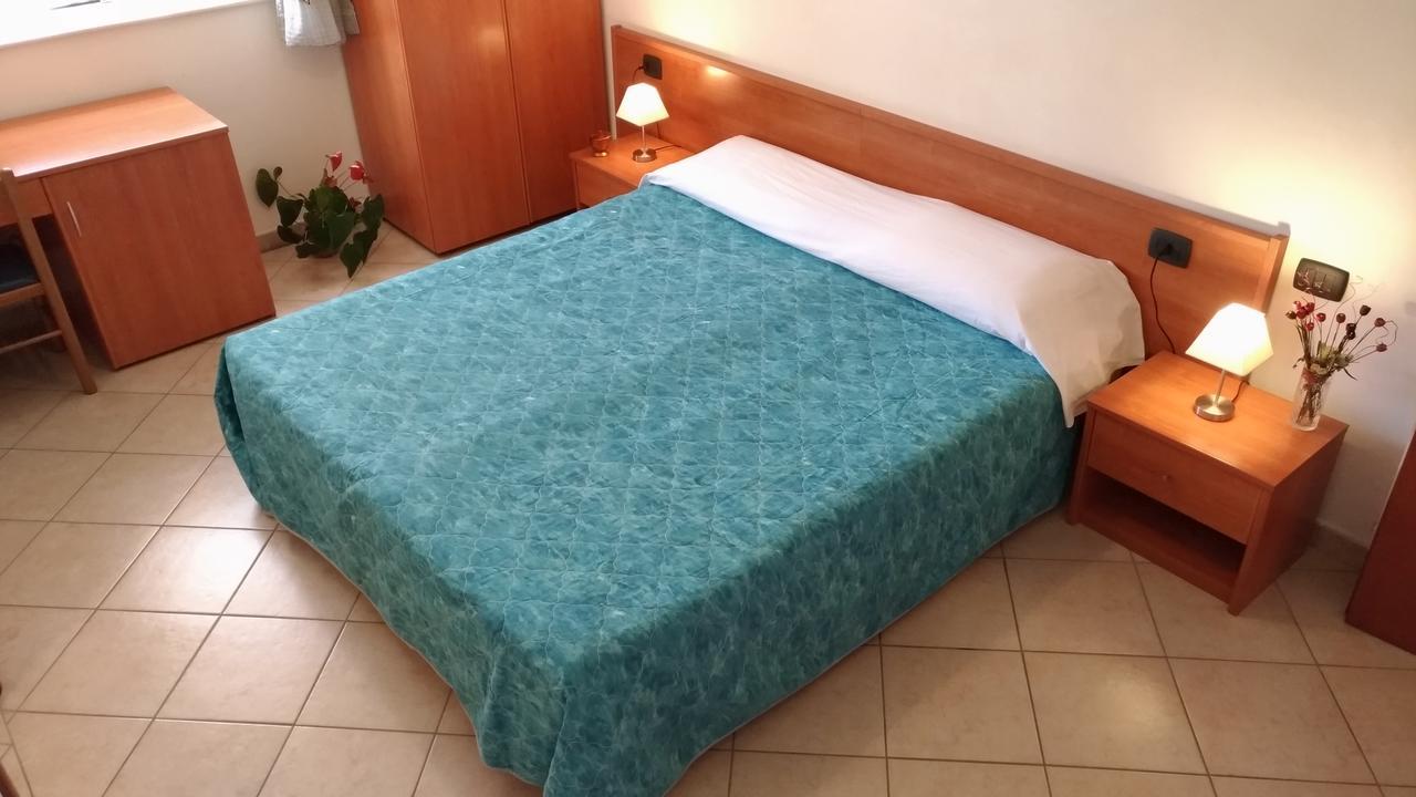 Bed And Breakfast La Mansarda Agrigent Exterior foto
